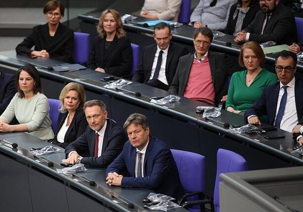 Bild vergr&ouml;&szlig;ern: Ampelregierung gab 2024 rund 182 Millionen Euro für Berater aus