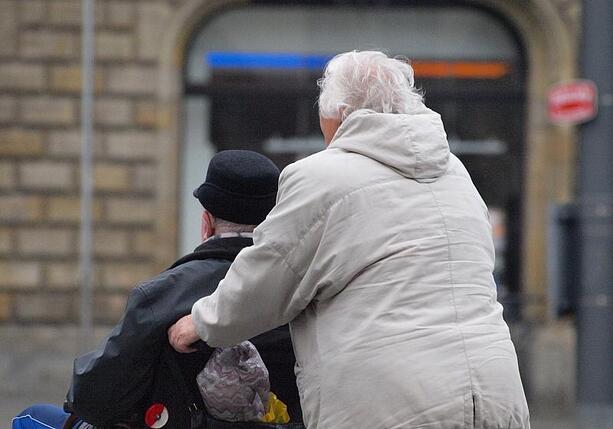 Bild vergr&ouml;&szlig;ern: SPD-Generalsekretär schlägt soziale Staffelung für Rente vor