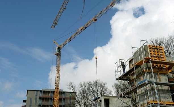 Bild vergr&ouml;&szlig;ern: Positiver Trend bei Baugenehmigungen hält an - Bedarf aber weiter groß