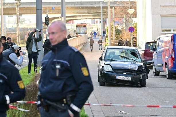 Bild vergr&ouml;&szlig;ern: Urteil nach tödlicher Amokfahrt in Mannheim: Lebenslange Haft und Psychiatrie