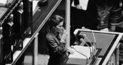 Frankreich rehabilitiert wegen Abtreibung verurteilte Frauen