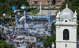 Argentinien: Tausende bei erstem großen Protest gegen Mileis Arbeitsmarktreform