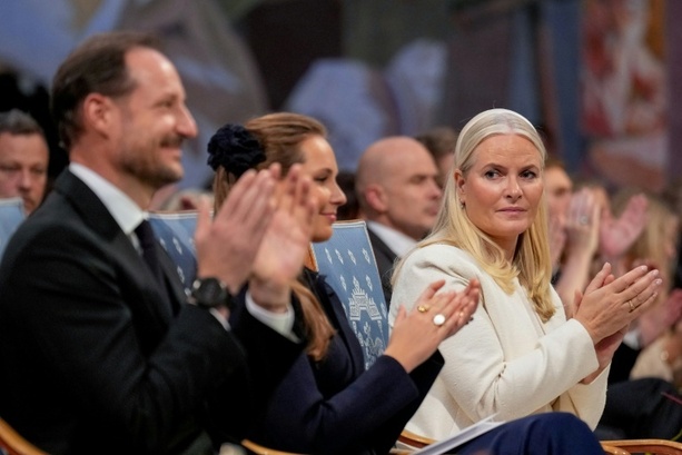 Bild vergr&ouml;&szlig;ern: Norwegens Kronprinzessin Mette-Marit: Klinik bereitet Lungentransplantation vor