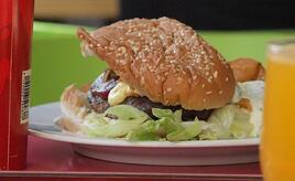 Gewerkschaftschef gegen niedrigere Gastrosteuer