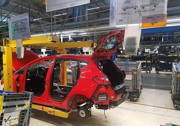 Bild vergr&ouml;&szlig;ern: Klingbeil warnt Autobauer vor Festhalten am Verbrenner