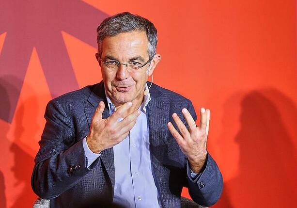 Bild vergr&ouml;&szlig;ern: Navid Kermani wünscht sich mehr Begeisterung in der Politik