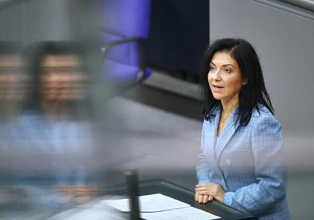 Bild vergr&ouml;&szlig;ern: Arbeitgeber loben Reiche-Vorstoß zu Arbeitszeiten