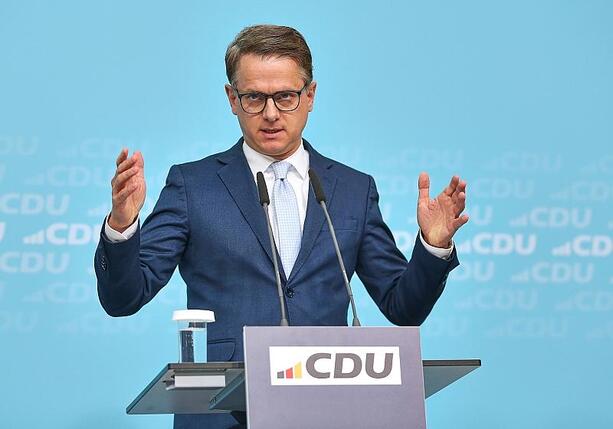Bild vergr&ouml;&szlig;ern: CDU-Generalsekretär fordert Wirtschaftswunder 2.0