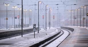 Schnieder sieht Verkehrsträger auf nahende Schneefront vorbereitet