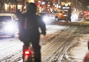 Schnee und Glatteis: Schnieder ruft Bürger zu großer Vorsicht auf