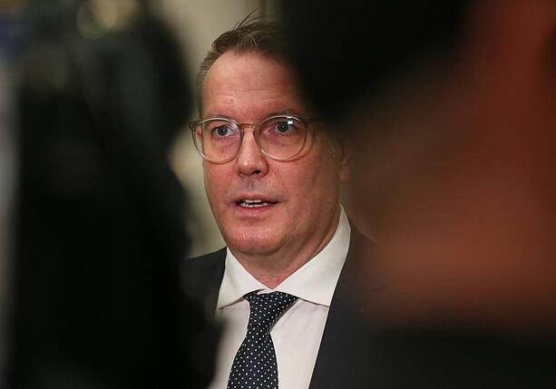 Bild vergr&ouml;&szlig;ern: Schweitzer verlangt Steuersenkungen so schnell wie möglich