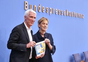 Studie vorgestellt: Immer mehr Senioren sind online