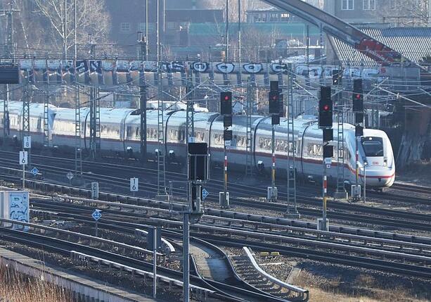 Bild vergr&ouml;&szlig;ern: Bahn-Chefin erwartet schwieriges Jahr bei der Pünktlichkeit