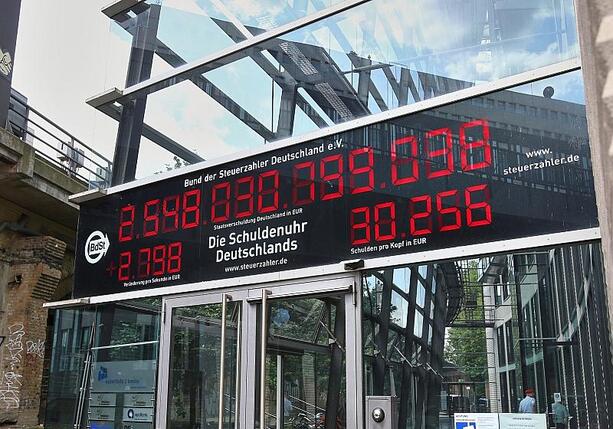 Bild vergr&ouml;&szlig;ern: Öffentliche Schulden im dritten Quartal um 2,1 Prozent gestiegen