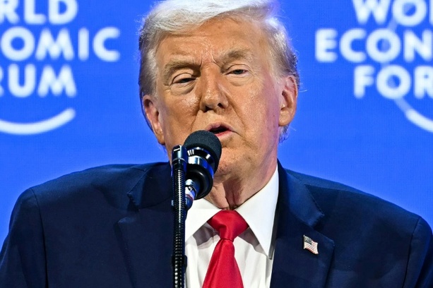 Bild vergr&ouml;&szlig;ern: Trump will Grönland nicht mit Gewalt einnehmen - fordert aber Kaufverhandlungen