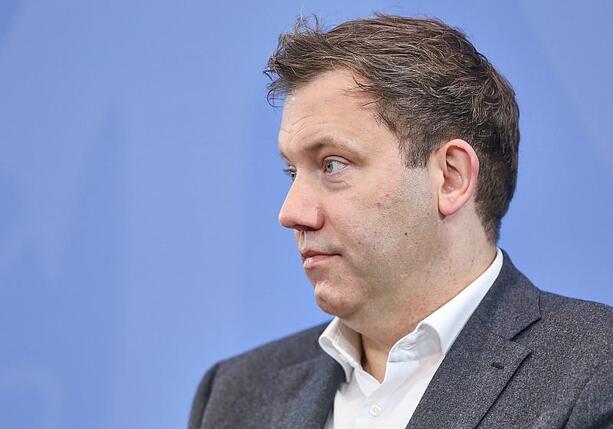 Bild vergr&ouml;&szlig;ern: Klingbeil will mit Frankreich über Nuklearwaffen sprechen