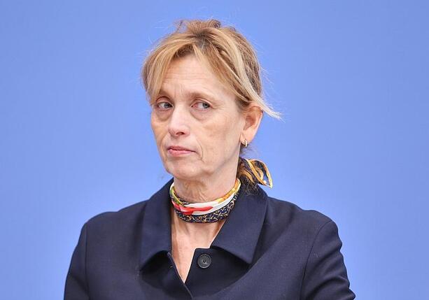 Bild vergr&ouml;&szlig;ern: Prien will Überprüfung von Demokratieförderprojekten ausweiten