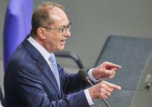 Dobrindt will nach Cyberangriffen künftig 