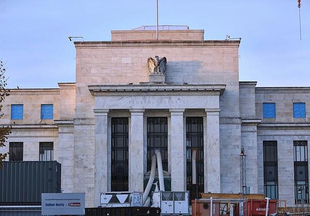 Bild vergr&ouml;&szlig;ern: Trump schlägt Kevin Warsh als neuen Fed-Chef vor