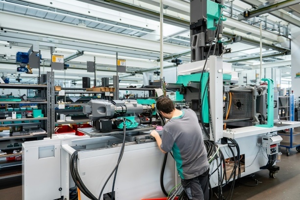 Bild vergr&ouml;&szlig;ern: Maschinenbau sieht leichte Erholung - Auftragseingang 2025 auf Vorjahresniveau