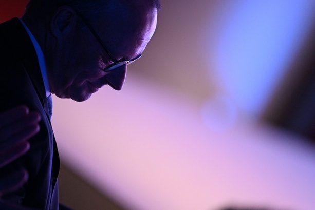 Bild vergr&ouml;&szlig;ern: Strategische Partnerschaft gesucht: Merz zu Besuch in Golfstaaten aufgebrochen