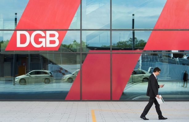 Bild vergr&ouml;&szlig;ern: Gewerkschaften prangern massive Angriffe auf den Sozialstaat an