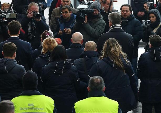 Bild vergr&ouml;&szlig;ern: Bahn-Sicherheitsgipfel nach Tod eines Zugbegleiters nächsten Freitag