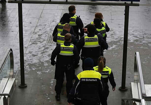 Bild vergr&ouml;&szlig;ern: GdP reagiert zurückhaltend auf SPD-Pläne zur Bahn-Sicherheit