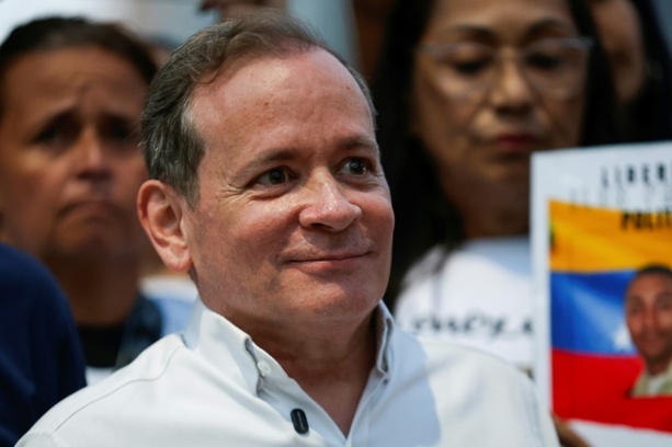 Bild vergr&ouml;&szlig;ern: Machado: Freigelassener venezolanischer Oppositioneller von bewaffneten Männern verschleppt