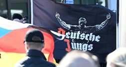 Razzia bei Rechtsextremisten in Deutschland und der Schweiz - Ein Haftbefehl