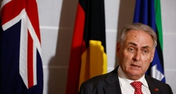 Australischer Minister zu Gesprächen über Freihandelsabkommen in Brüssel