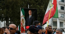 Schah-Sohn Pahlavi ruft die USA zu Militärschlag gegen den Iran auf