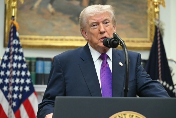 Bild vergr&ouml;&szlig;ern: Trump kippt zentrale Klimaschutz-Vorgabe für Auto- und Gasindustrie in den USA