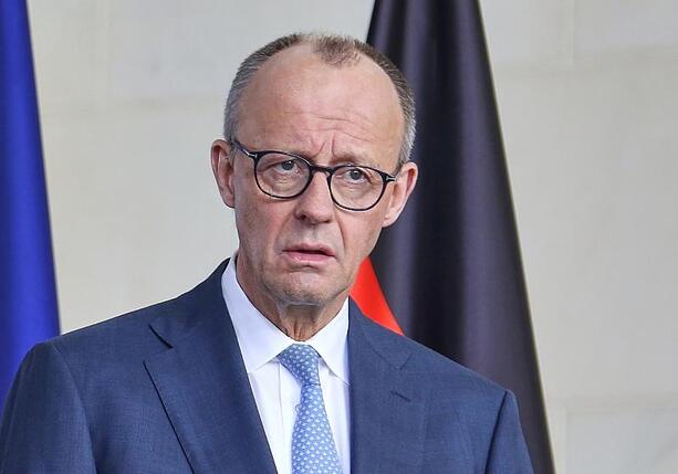 Bild vergr&ouml;&szlig;ern: Bericht: Merz wappnet sich für künftige Konflikte mit Trump