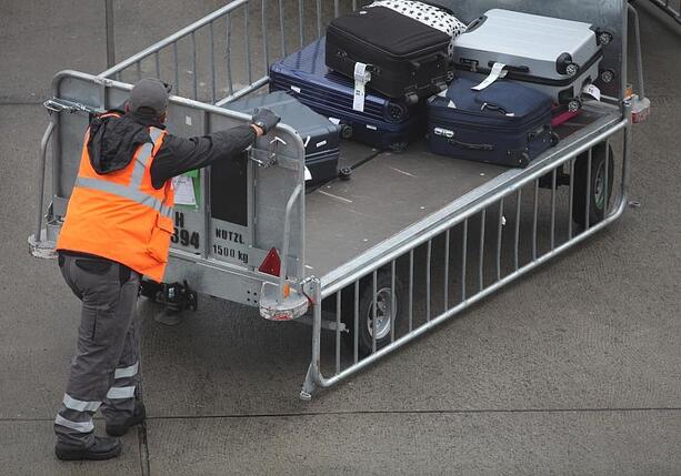 Bild vergr&ouml;&szlig;ern: Betrieb am Flughafen Köln/Bonn wieder angelaufen