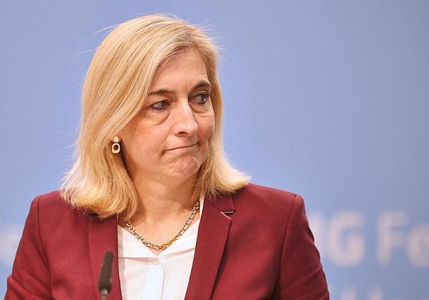 Bild vergr&ouml;&szlig;ern: Warken ruft CDU zu mehr Anstrengung für Gleichberechtigung auf