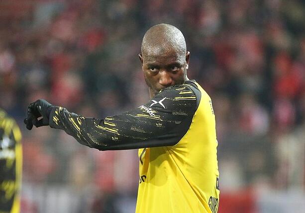 Bild vergr&ouml;&szlig;ern: 1. Bundesliga: BVB setzt Siegesserie gegen Mainz fort