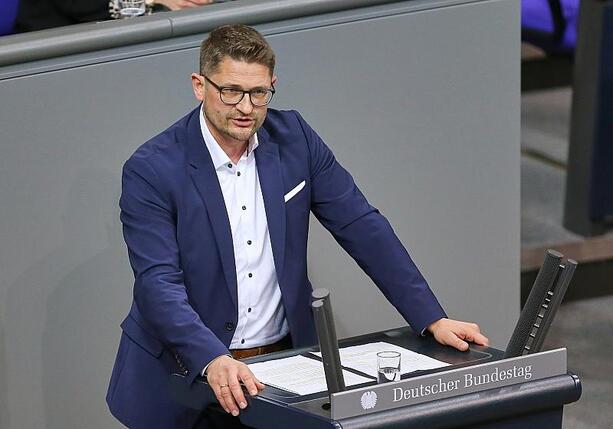Bild vergr&ouml;&szlig;ern: AfD begrüßt Spitzensteuersatz- und Bürgergeld-Vorstoß der CDU