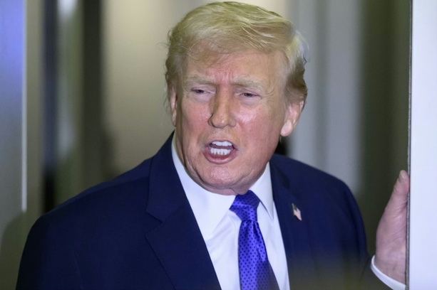 Bild vergr&ouml;&szlig;ern: Trump drängt Ukraine zu baldiger Einigung mit Russland