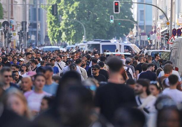 Bild vergr&ouml;&szlig;ern: Studie: Bevölkerung in Deutschland wird stark schrumpfen