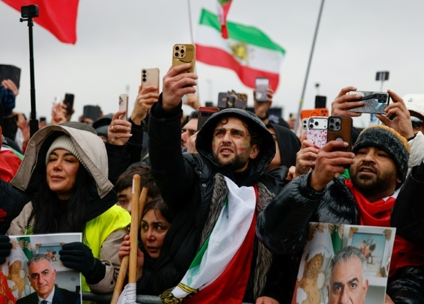 Bild vergr&ouml;&szlig;ern: Nach Protesten in München: Teheran bestellt deutschen Botschafter ein