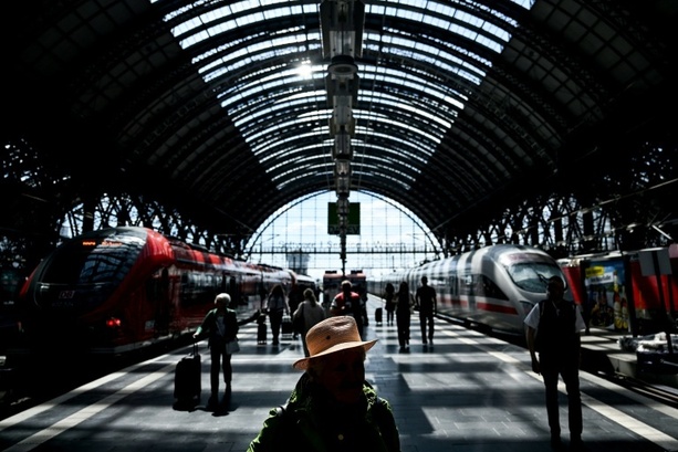 Bild vergr&ouml;&szlig;ern: Prozess um tödliche Schüsse in Hauptbahnhof von Frankfurt am Main begonnen