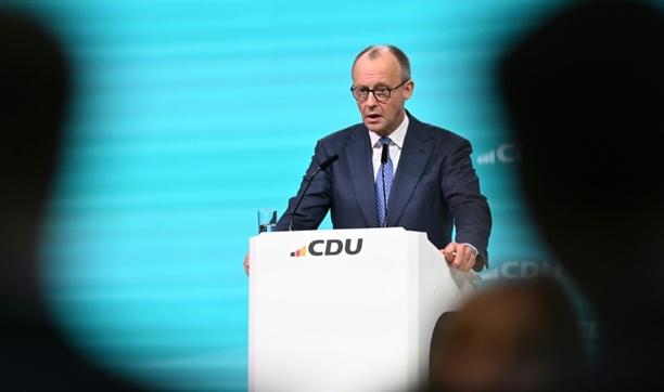 Bild vergr&ouml;&szlig;ern: Merz wirbt auf CDU-Parteitag für Zuversicht - und zeigt sich selbstkritisch