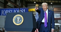 US-Wirtschaft wächst 2025 um 2,2 Prozent - Trump macht Demokraten verantwortlich