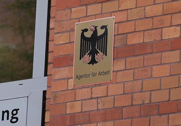 Bild vergr&ouml;&szlig;ern: Regierung fehlt Überblick über Ausreise von Kurzzeit-Arbeitskräften