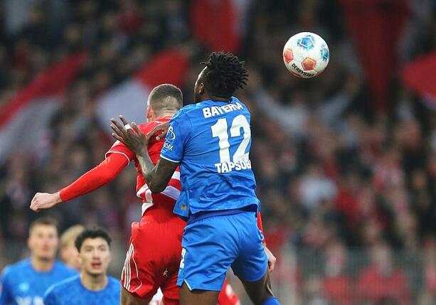 Bild vergr&ouml;&szlig;ern: 1. Bundesliga: Leverkusen verliert bei Union, Bayern solide