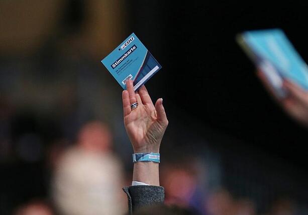 Bild vergr&ouml;&szlig;ern: SPD reagiert reserviert auf CDU-Steuerkonzept