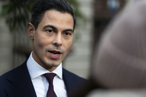 Bild vergr&ouml;&szlig;ern: Niederlande: Neue Regierung von Ministerpräsident Jetten wird vereidigt