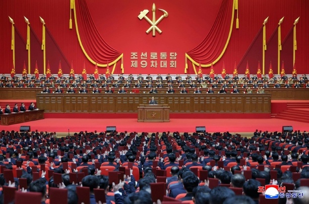 Bild vergr&ouml;&szlig;ern: Parteitag in Nordkorea: Machthaber Kim als Generalsekretär wiedergewählt