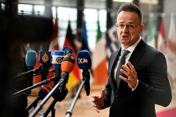 Bild vergr&ouml;&szlig;ern: Jahrestag des Ukraine-Kriegs: Orban verhindert neue EU-Sanktionen gegen Moskau